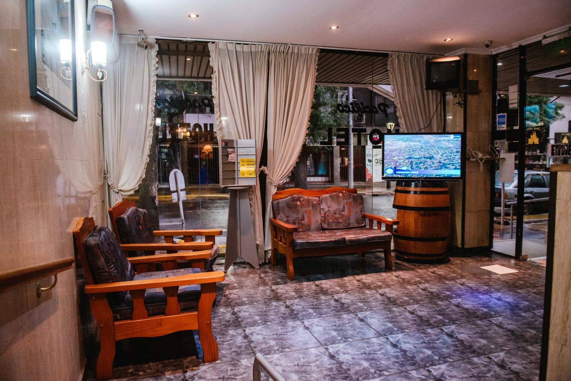 Hotel Pacifico Mendoza Buitenkant foto